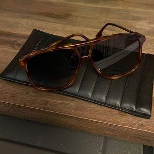 Victoria Beckham sunnies